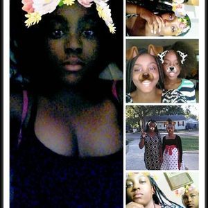 Meet your Posher, Latia