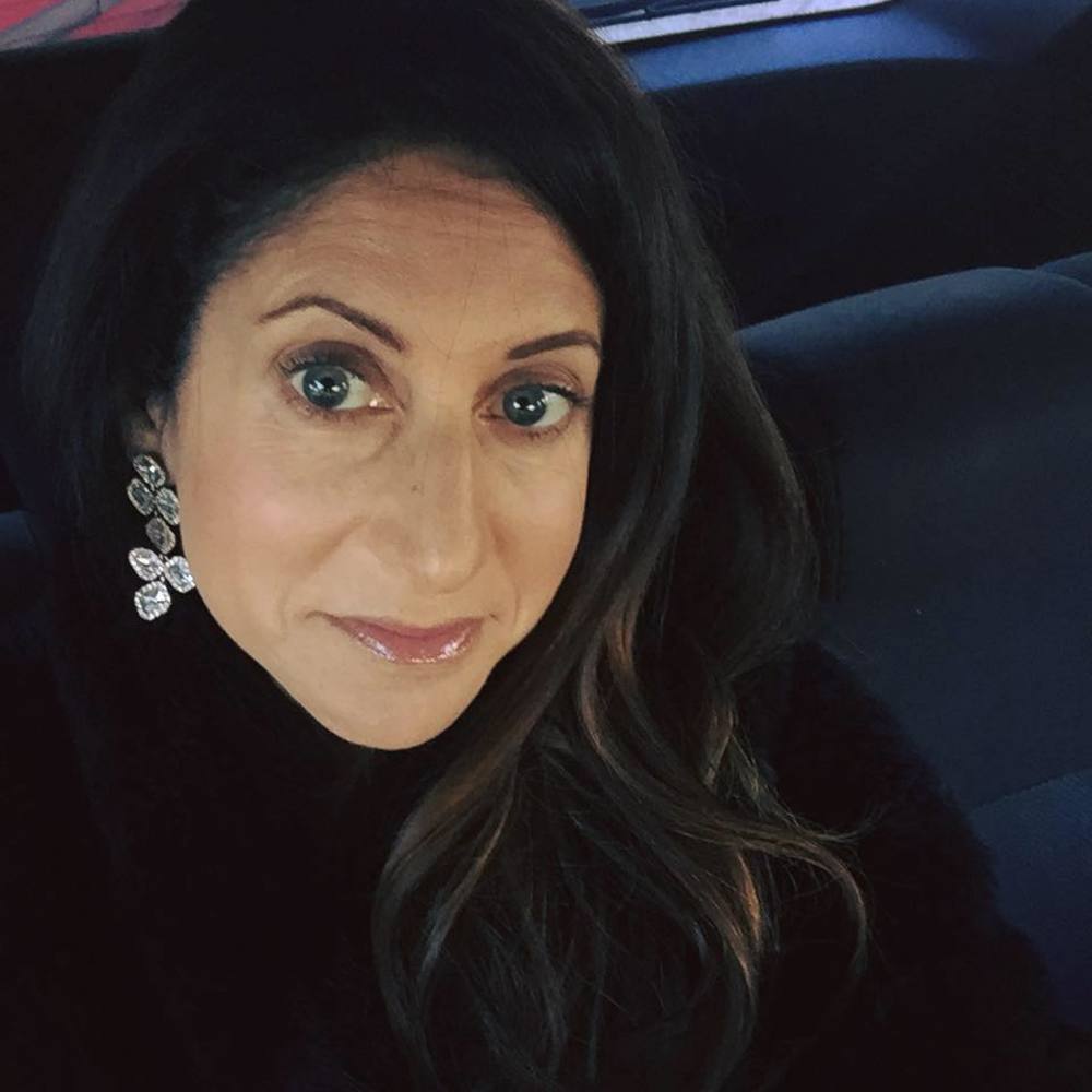 Meet your Posher, Crystal