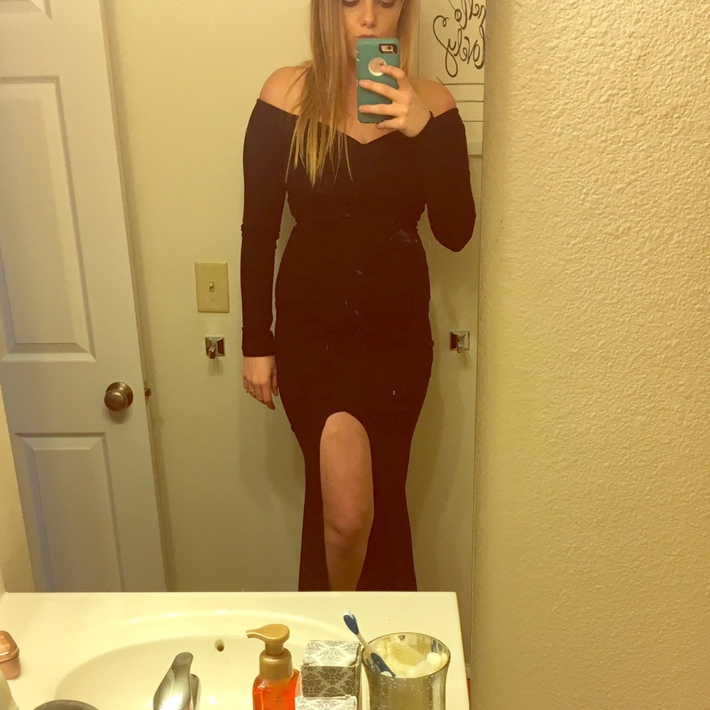 Size M off shoulder gown