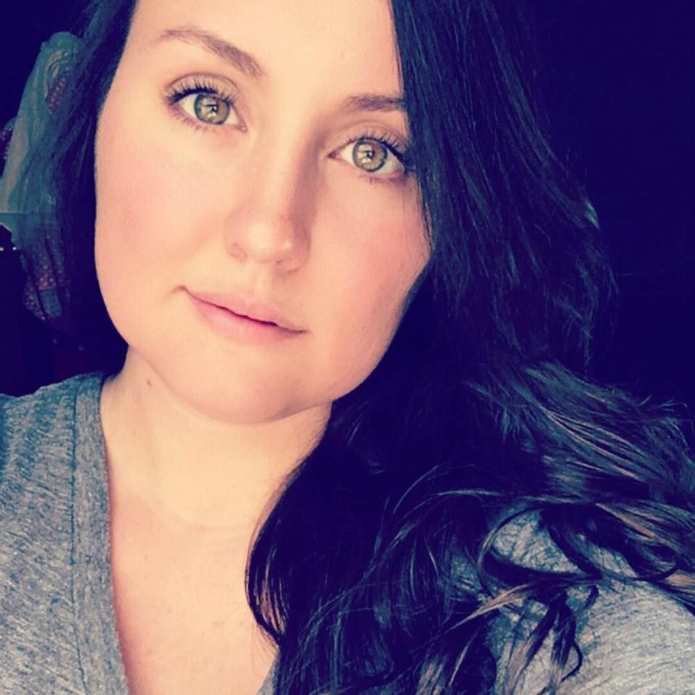 Meet your Posher, Stephanie