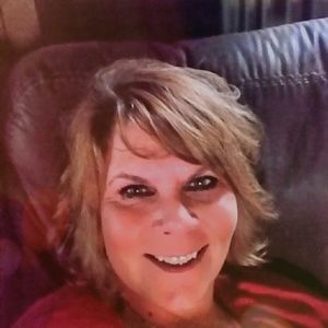 Meet your Posher, Leanna