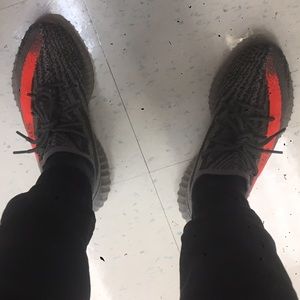 Adidas yeezy v2 Beluga (solar reds)