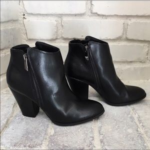 Dolce Vita double zip bootie