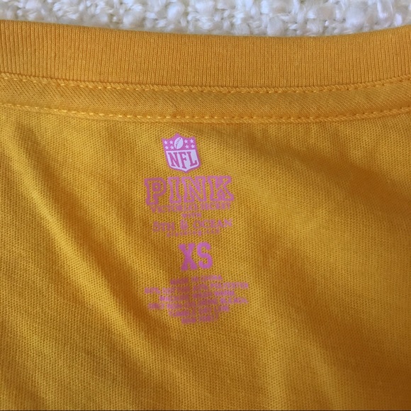 SOLD! 🏈STEELER TEE 💋 - Picture 3 of 4