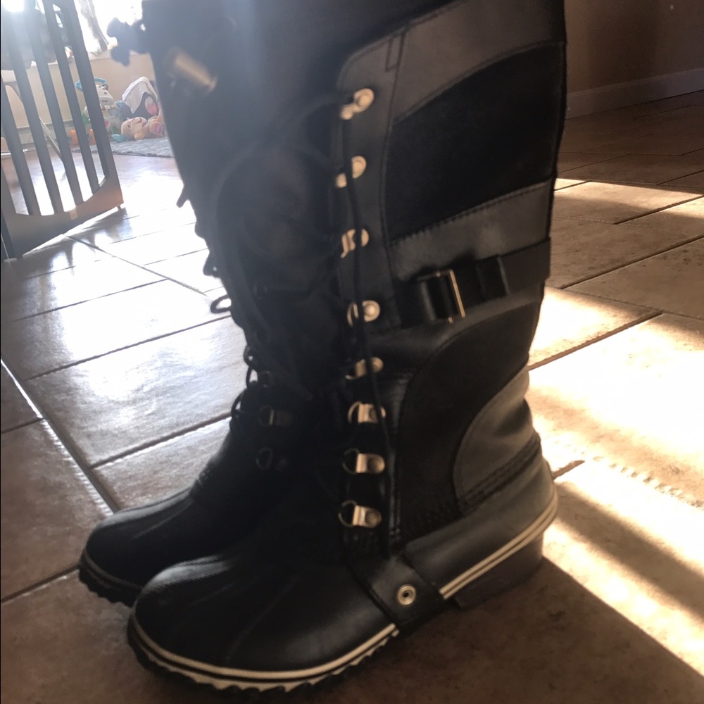 Sorel conquest Carly boots