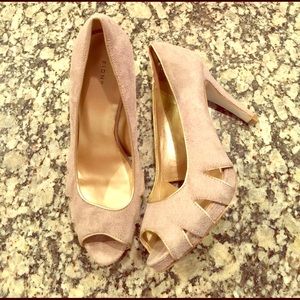 👠 Heels