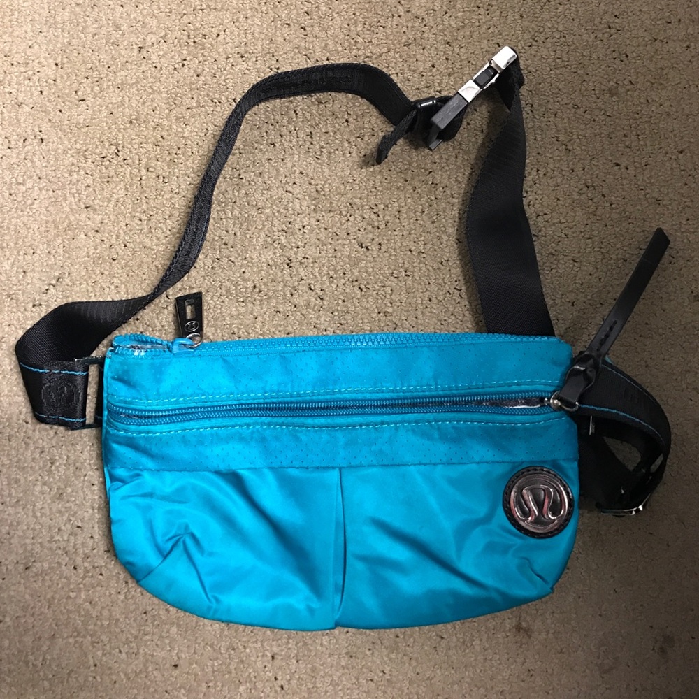 Lululemon bag- hip pouch