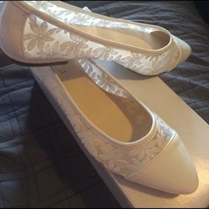 79% off Nine West Shoes - Nine West flats - size 7 - nude colored from