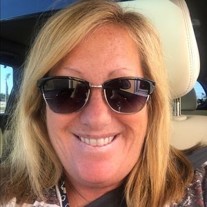 Meet your Posher, Ellen