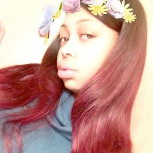 Meet your Posher, Rayna