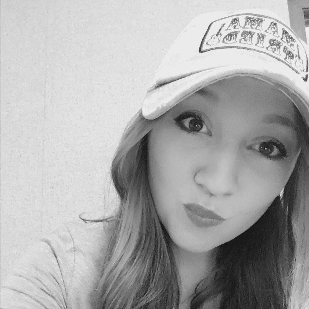 Meet your Posher, Amber