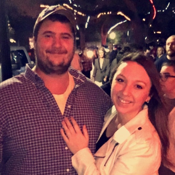 Meet your Posher, Amber - Picture 2 of 3