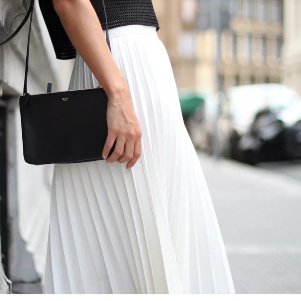 Zara White Pleated skirt