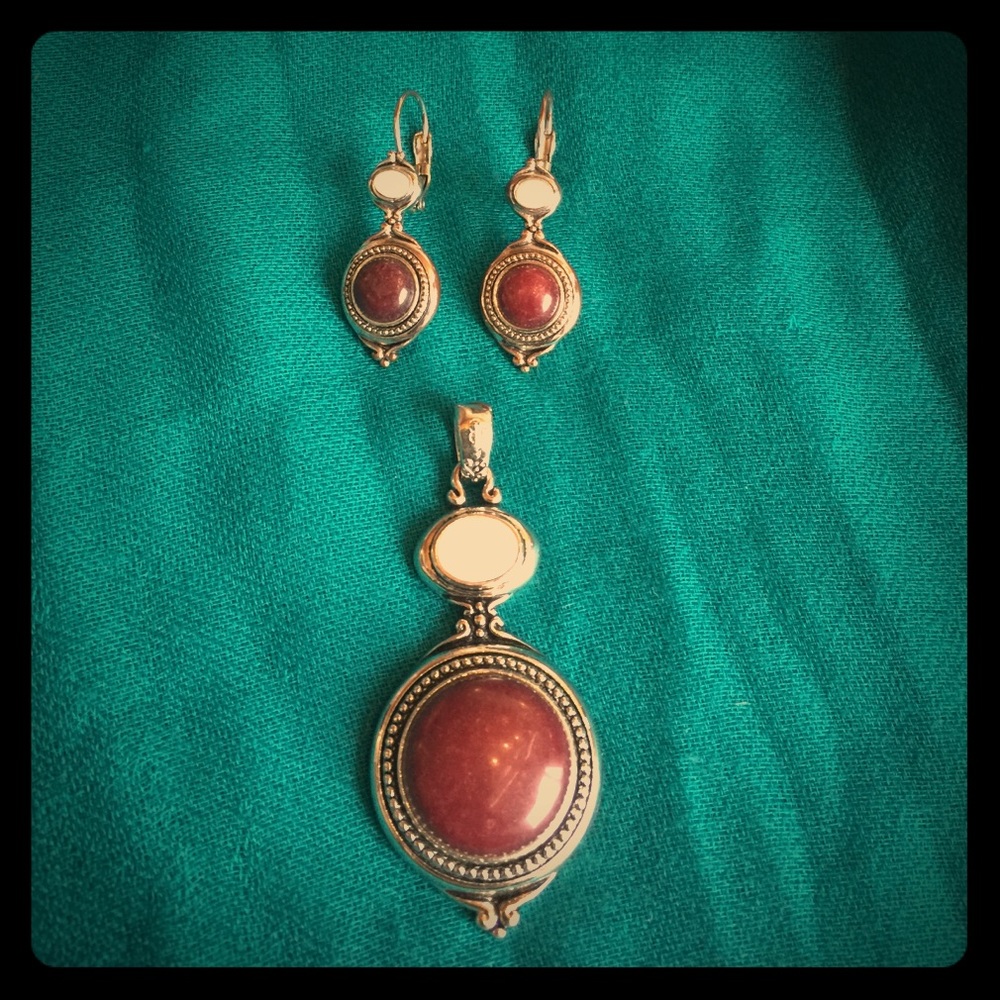 Lia Sophia earrings and pendant set