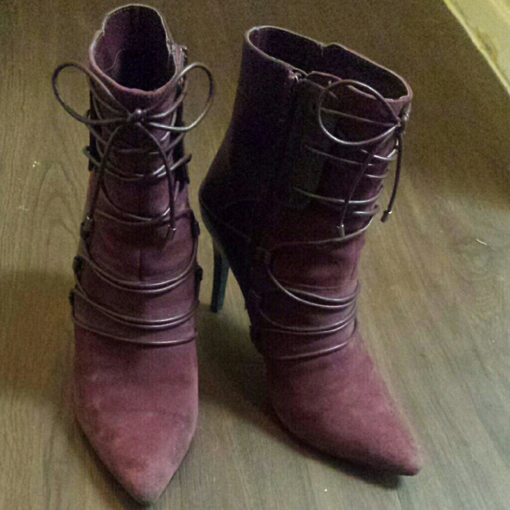 🍷Nine West booties!