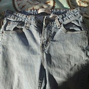 Levi's jeans size 4 misses