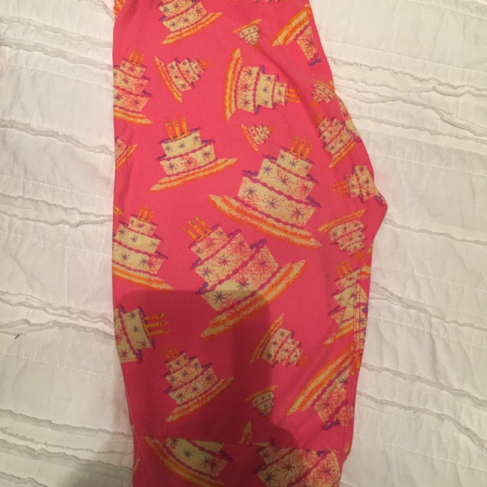 LuLaRoe Birthday Leggings
