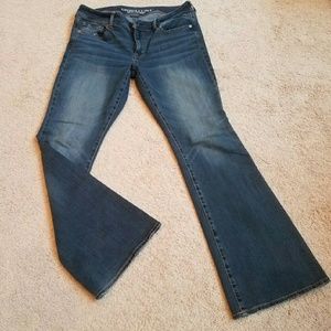 American Eagle kickboot jeans..PLEASE MAKE OFFERS!