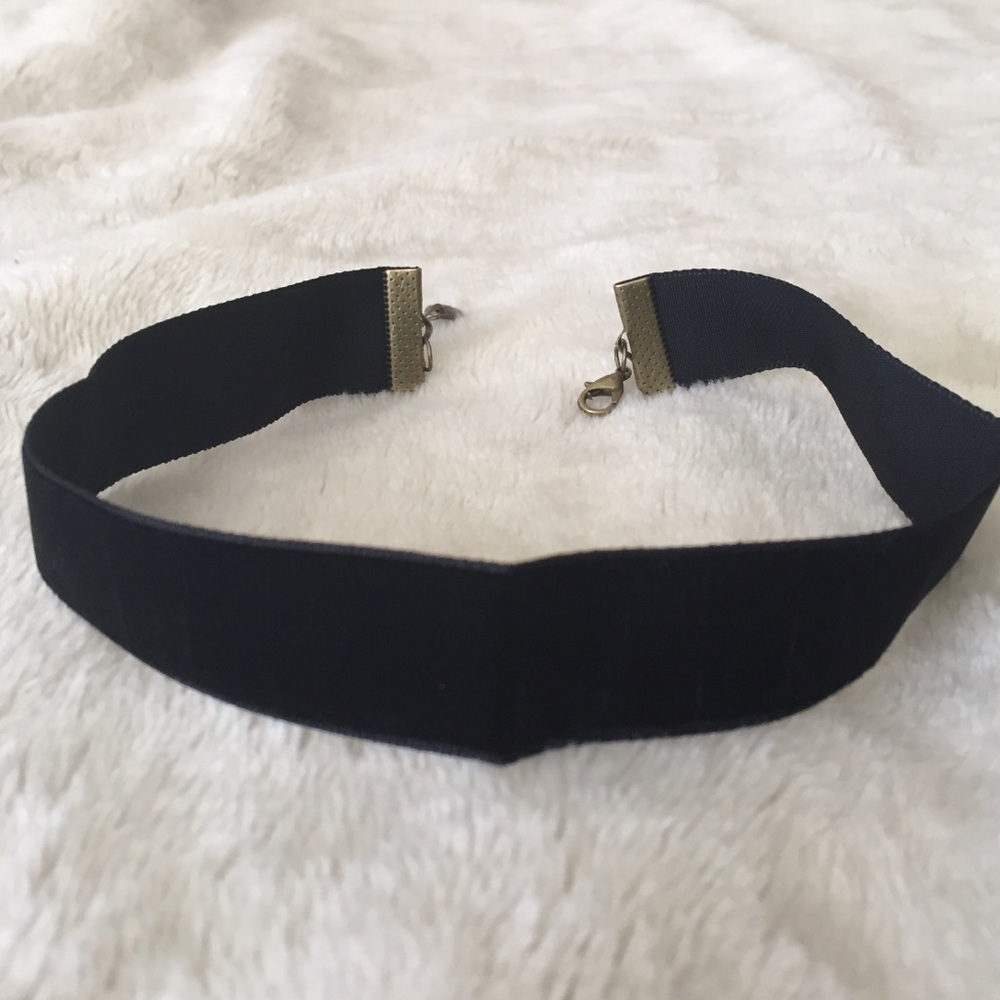 NEW black straight velvet chocker style necklace