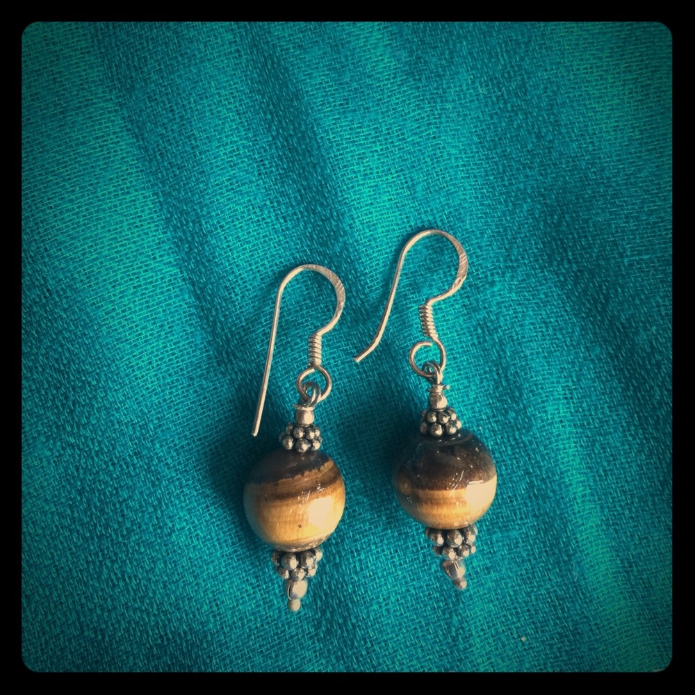 Cats eye earrings