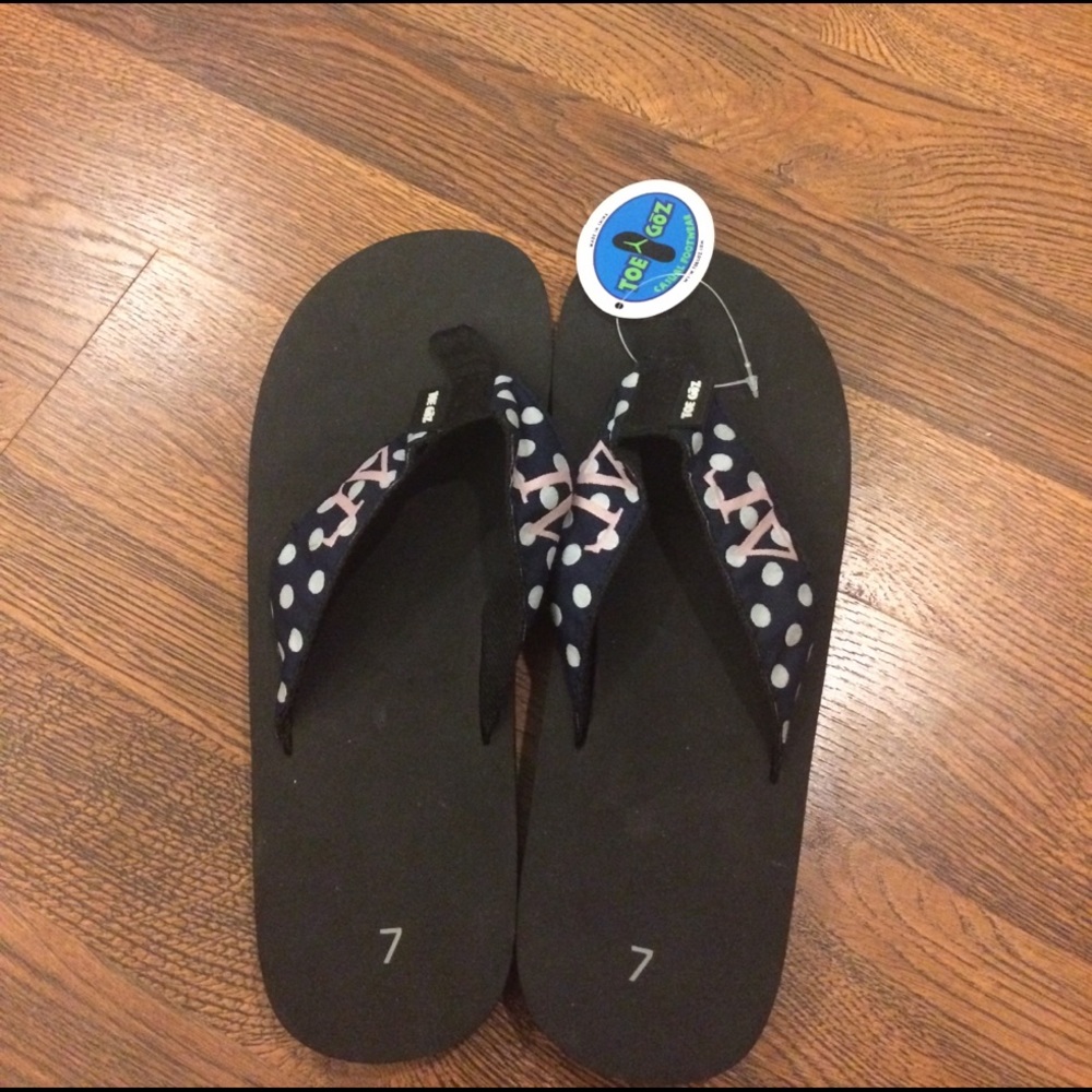 NWT Delta Gamma Flip Flops