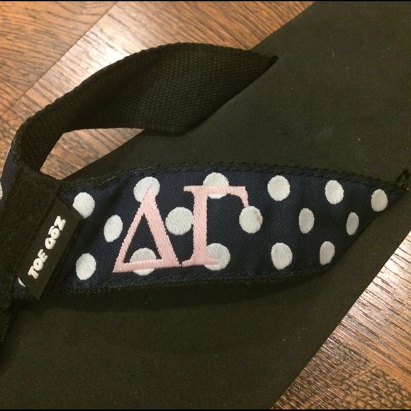 NWT Delta Gamma Flip Flops - Picture 2 of 3