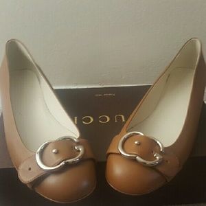 Gucci  (SACHALIN FLATS WITH THE BUCKLES)