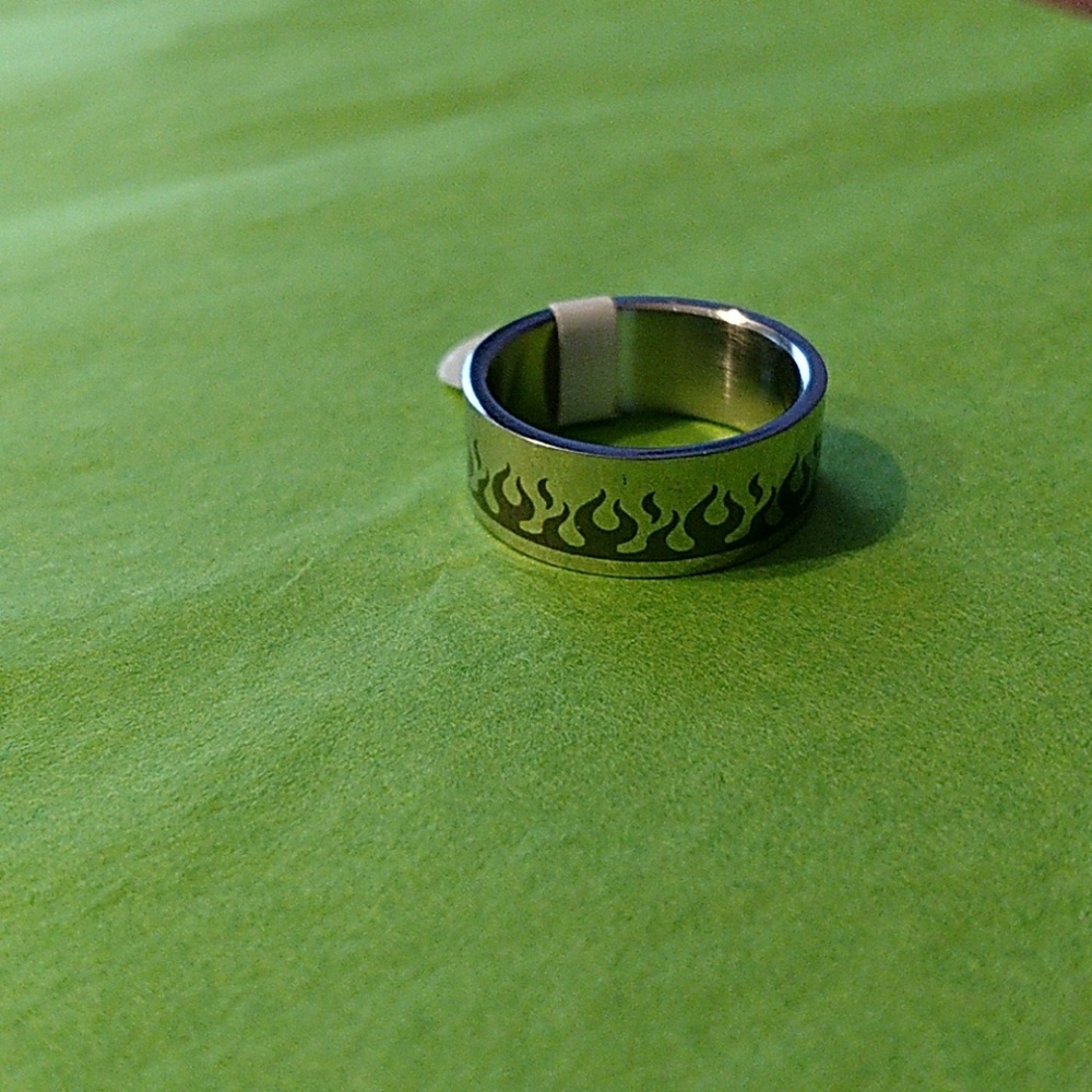 MEN'S SZ 9 STAINLESS STEEL FLAME RING