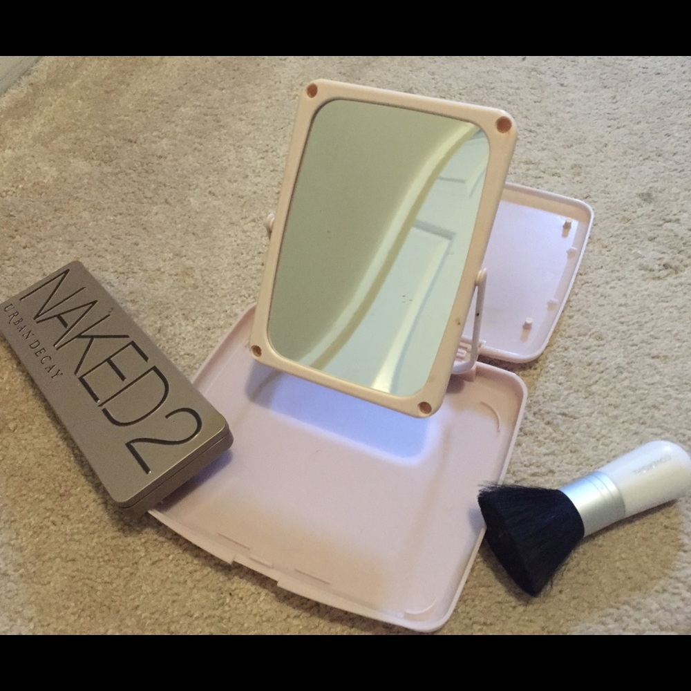 Blush pink travel makeup mirror