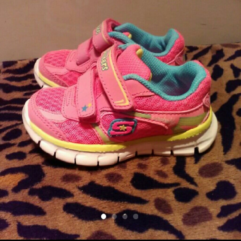 Skechers sneakers