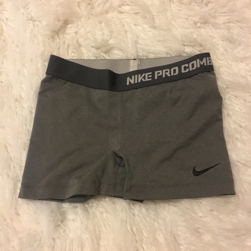 Nike pro combat shorts grey
