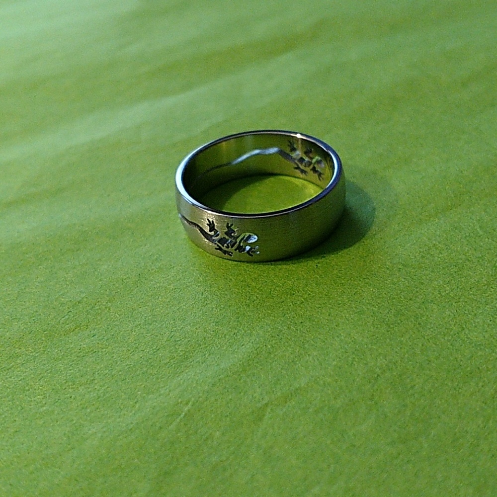 MEN'S SZ 9 GECKO CUTOUT RING - Picture 2 of 2