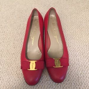 Classic bow tie Ferragamo shoes