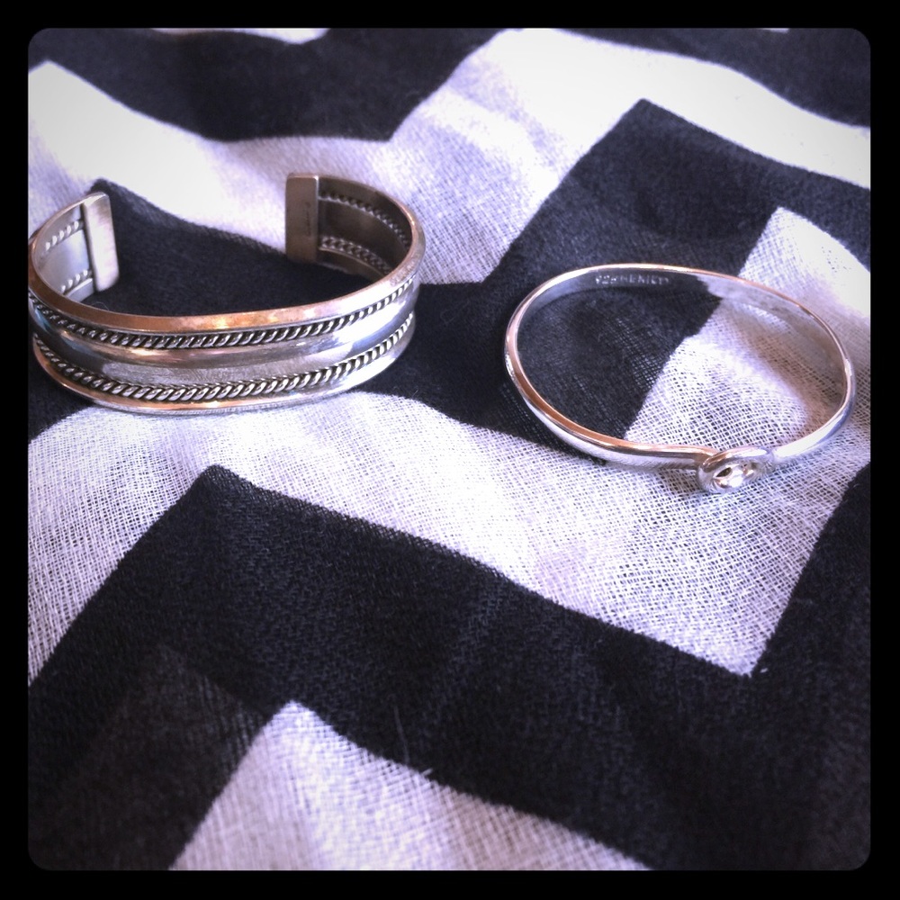 Only clasp child’s bracelet left