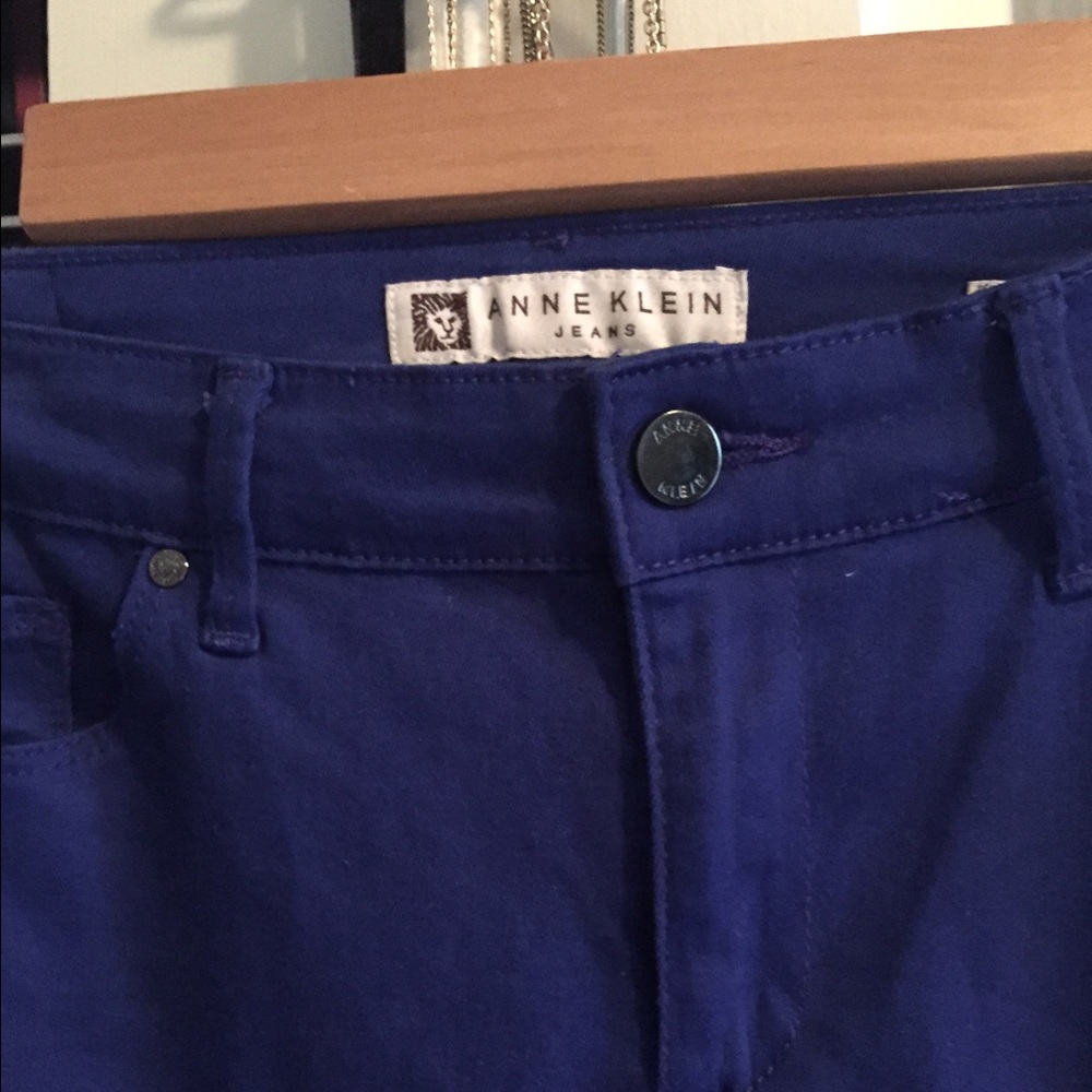 Ann Klein cobalt blue straight leg Jean