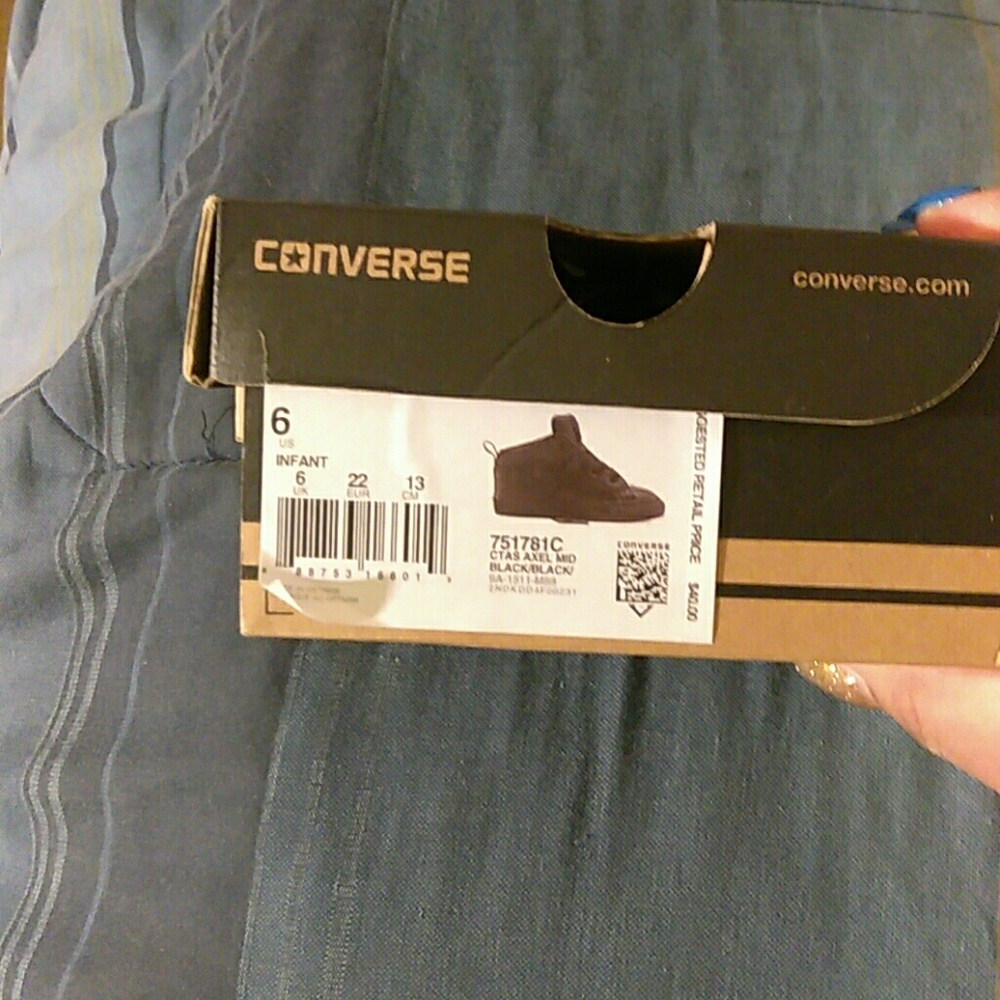 Converse - Picture 3 of 3