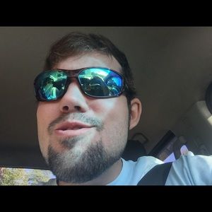 Meet your Posher, Aaron