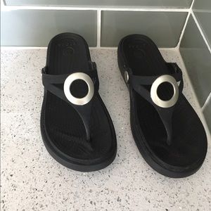 Crocs size 5 worn once