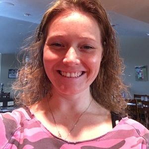 Meet your Posher, Stephanie