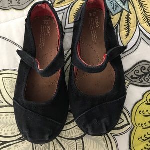Toms black Mary Janes size 9 toddler GUC