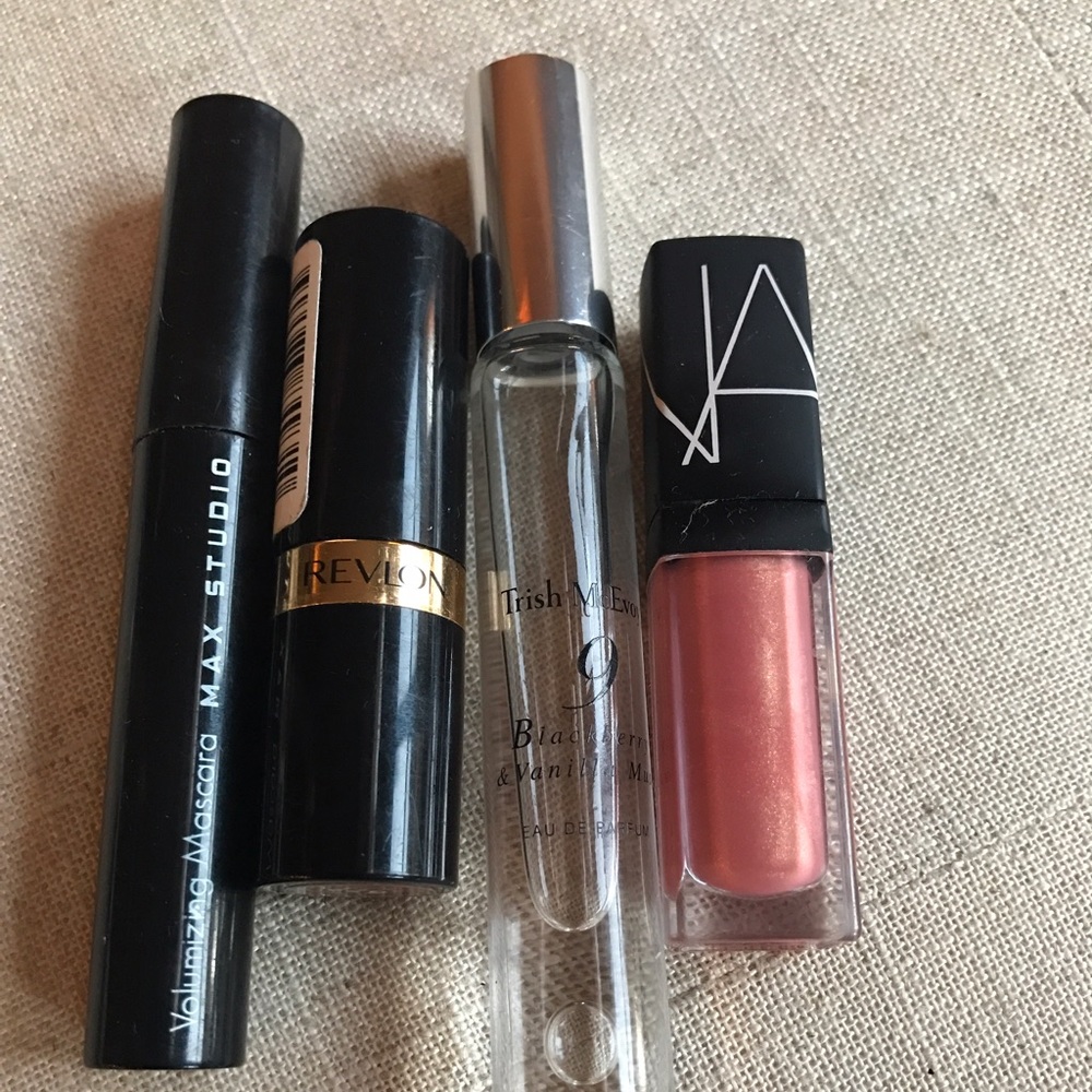 Pack of makeup products
