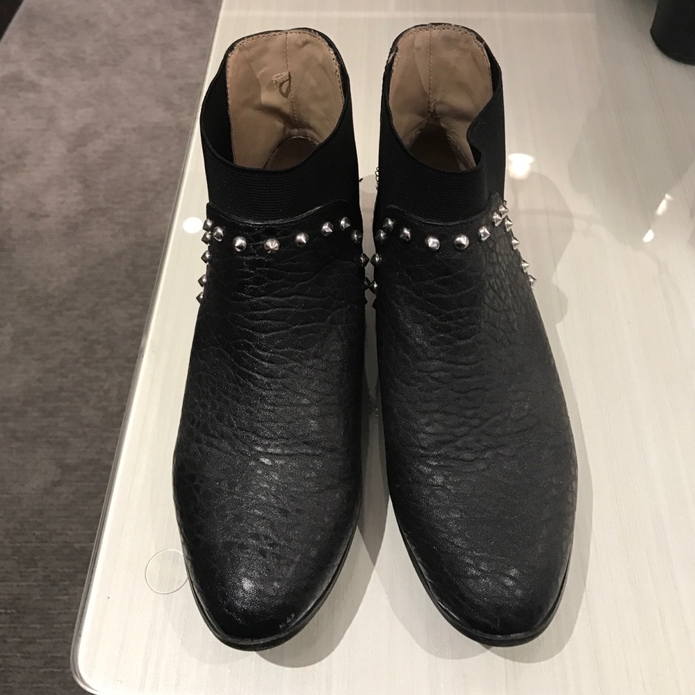 Zara stud low boots in black