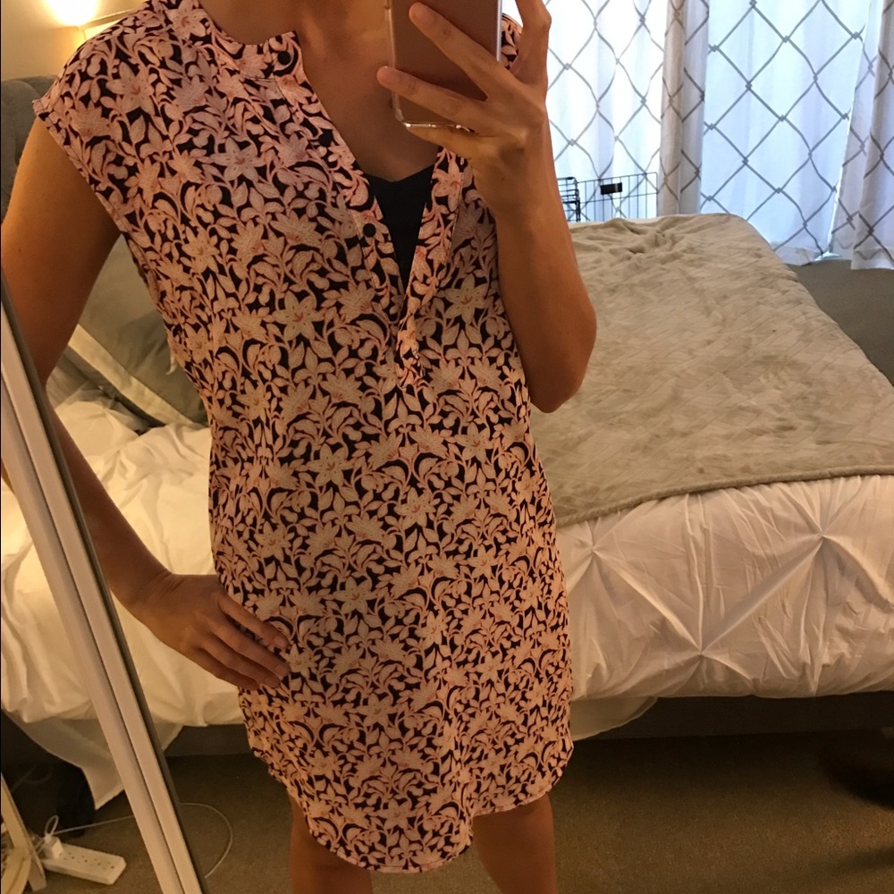 Never been worn tunic with slip