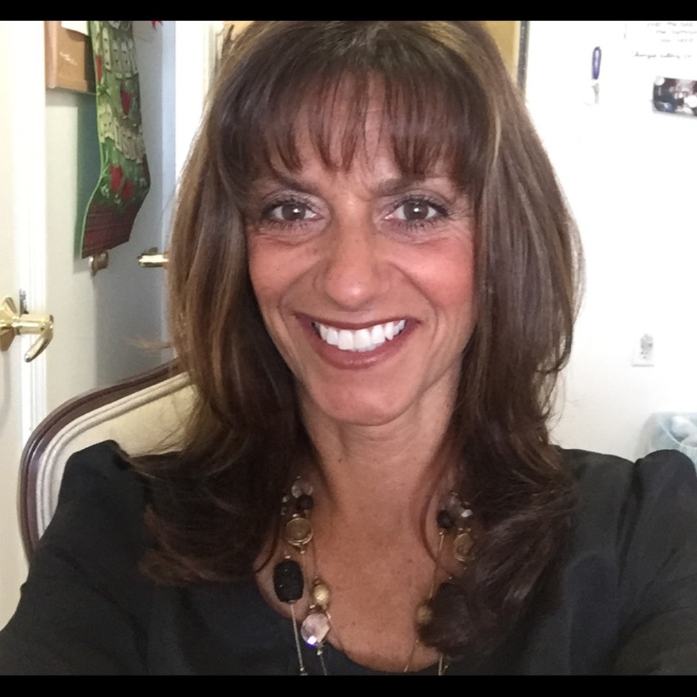 Meet your Posher, Lynn