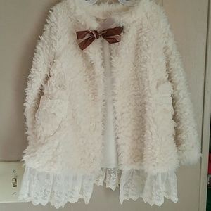 🎀 Parisian soft Lace edged 3t-5t boutique coat 🎀