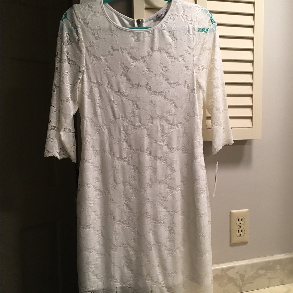 White dress never worn NWT