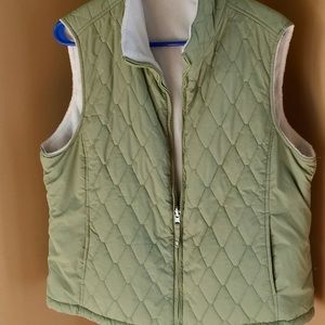 Reversible vest