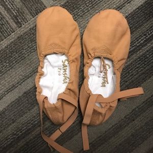 NEVER WORN Nude Ballet shoes