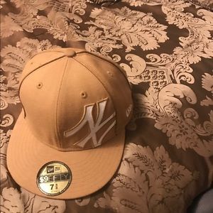 Brown NYY cap