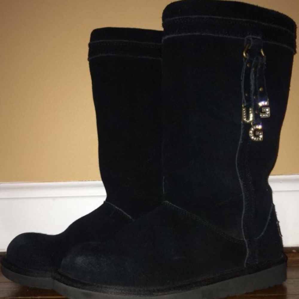 Girls size 3 Ugg boots